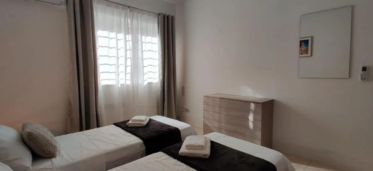 Lovely 4 Bedroom, 3 Bathroom, Maisonette With Terraces. Is-Swieqi